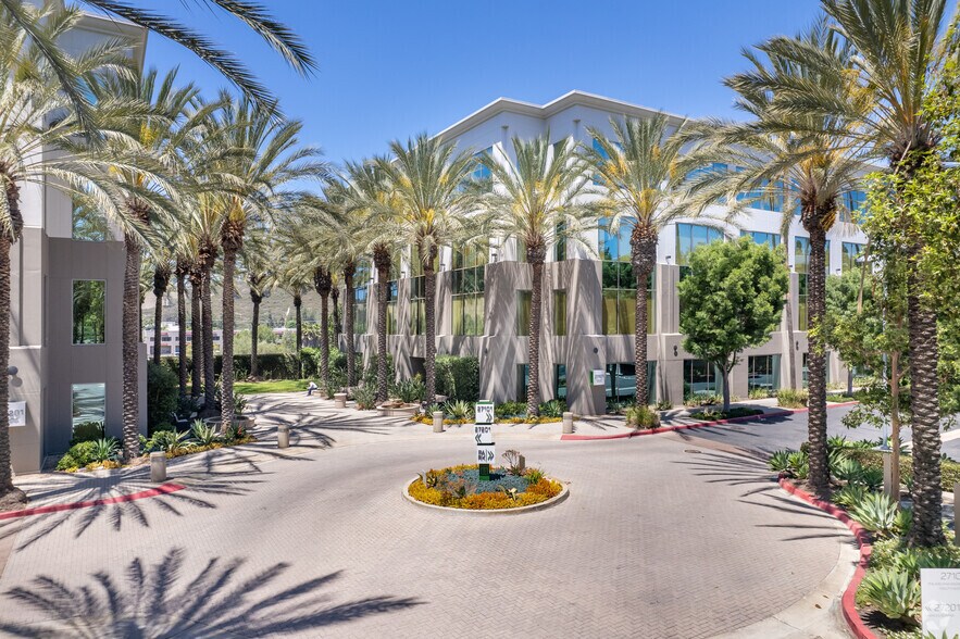 More Photos Of 27201 Puerta Real, Mission Viejo Coworking Space