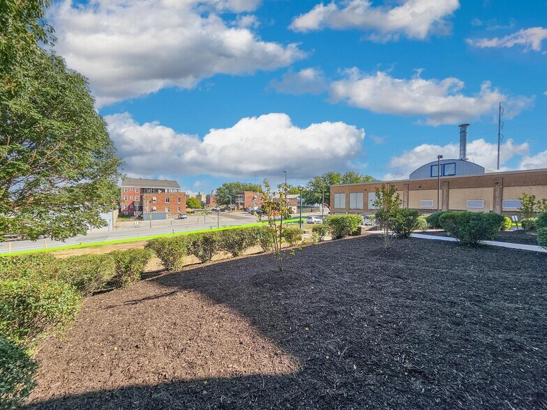 More Photos Of NWC 20th & Jones Street, Omaha Land For Sale