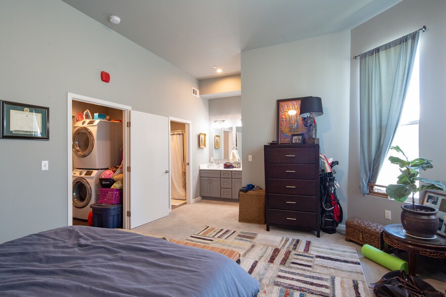 More Photos Of 350 4th St, Oakland Apartments For Sale