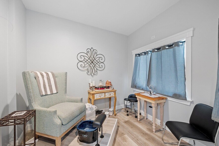 More Photos Of 45A Hanson, Rochester Apartments For Sale