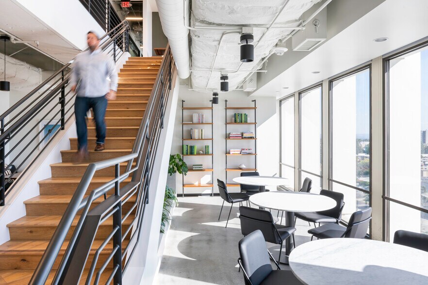 More Photos Of 251 S Lake Ave, Pasadena Coworking Space