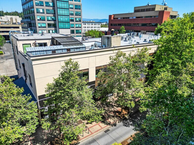 More Photos Of 45 W Broadway, Eugene Storefront Retail Residential For Lease