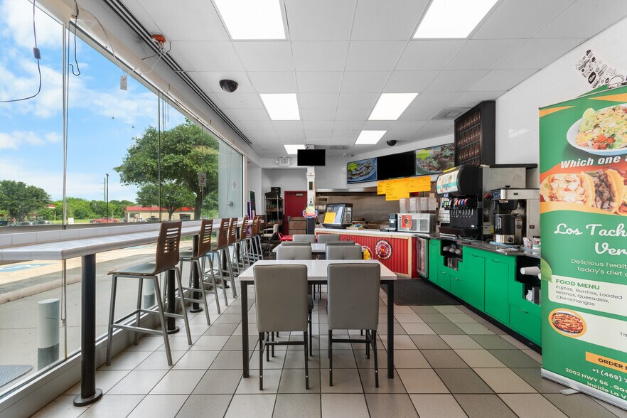 More Photos Of 2002 State Highway 66, Garland Service Station For Sale