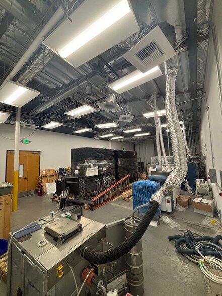 More Photos Of 1325 E El Segundo Blvd, El Segundo Food Processing For Lease