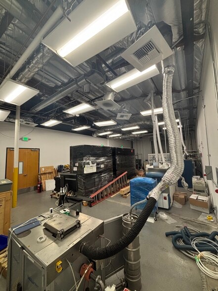 More Photos Of 1325 E El Segundo Blvd, El Segundo Food Processing For Lease