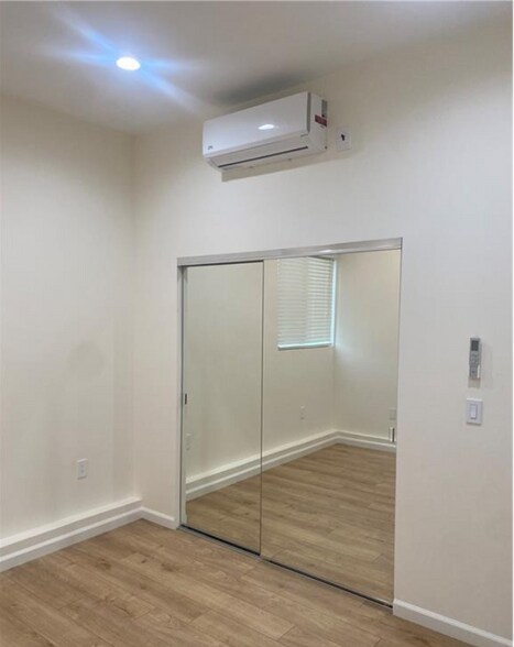 More Photos Of 405 W Broadway, Glendale Apartments For Sale