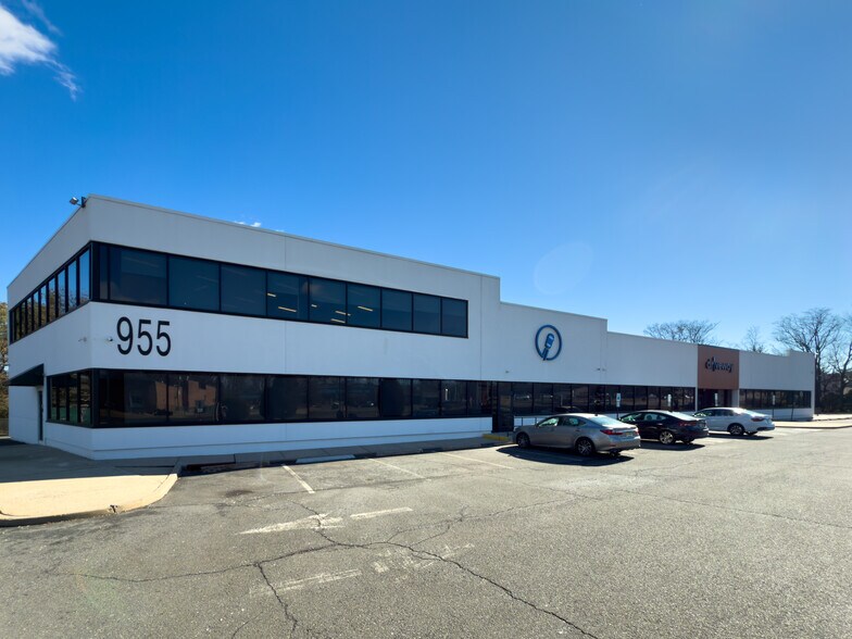 Primary Photo Of 955 US Highway 9, South Amboy Office For Sale
