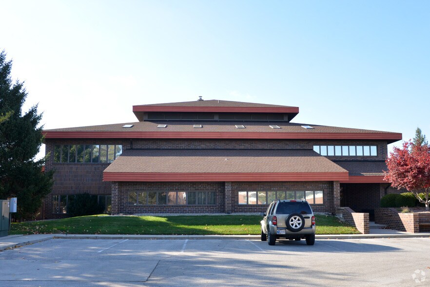 More Photos Of 2000 E 116th St, Carmel Medical For Sale