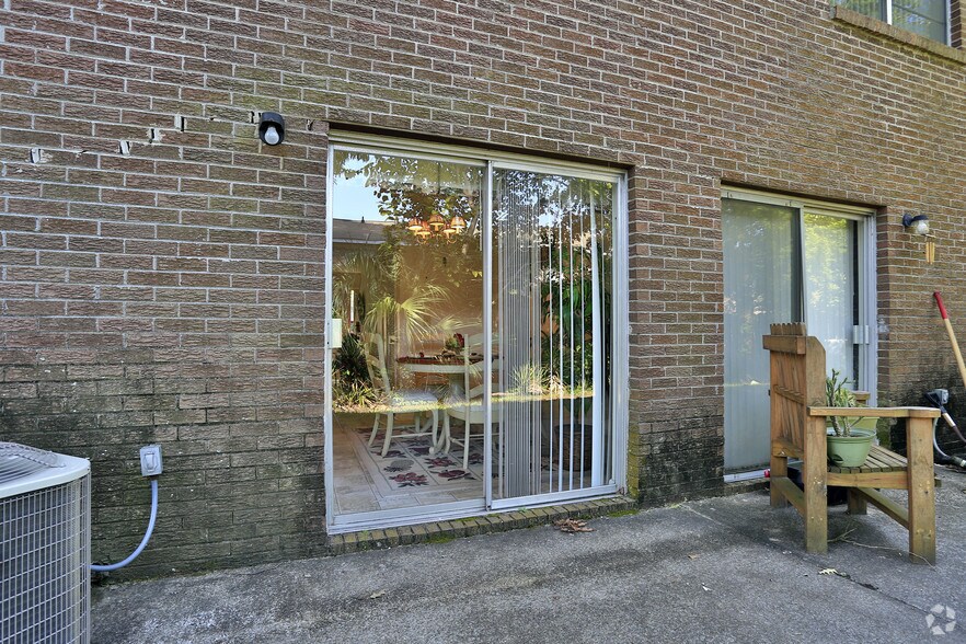 More Photos Of 1721 Ashley Hall Rd, Charleston Apartments For Sale