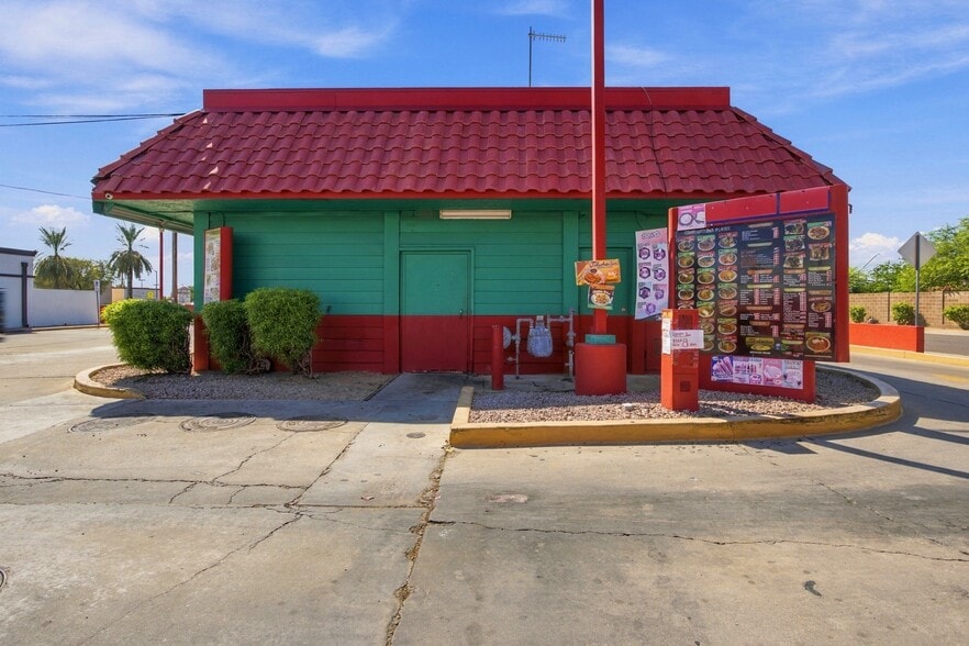 More Photos Of 5033 N 67th Ave, Glendale Fast Food For Sale