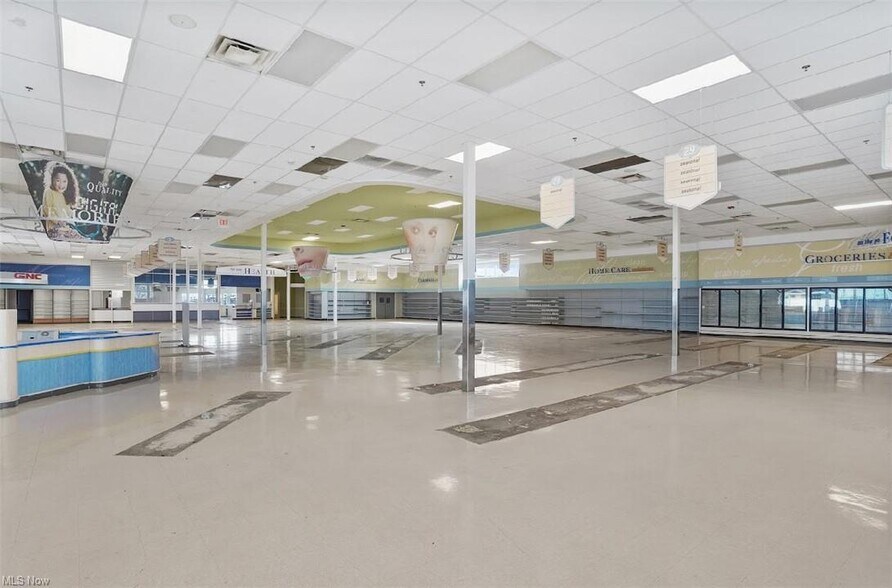More Photos Of 7800 Cleveland Ave NW, North Canton Drugstore For Sale