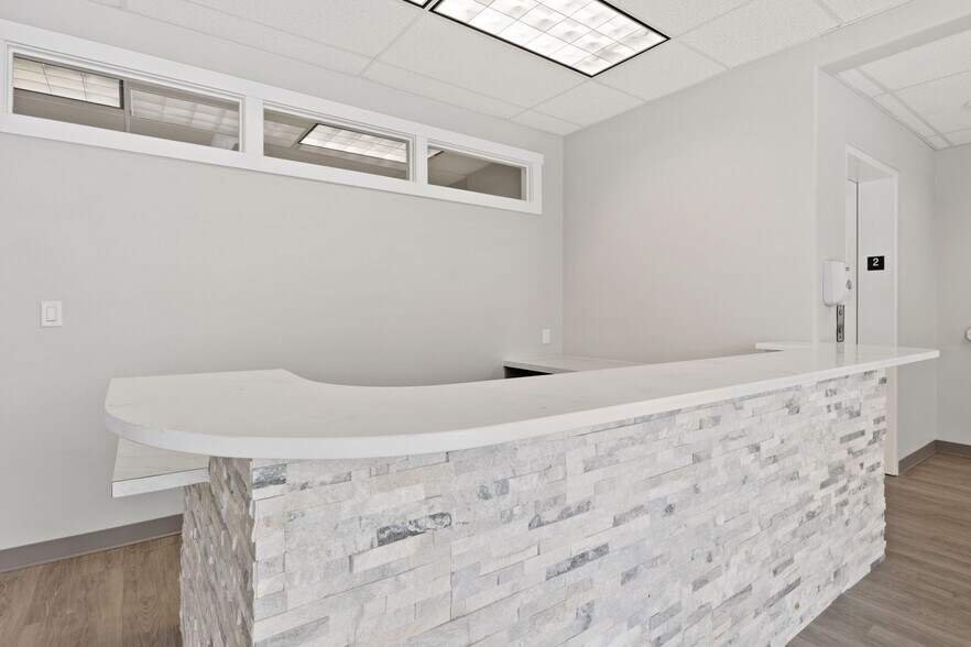 More Photos Of 350 Miller St SE, Salem Office For Sale