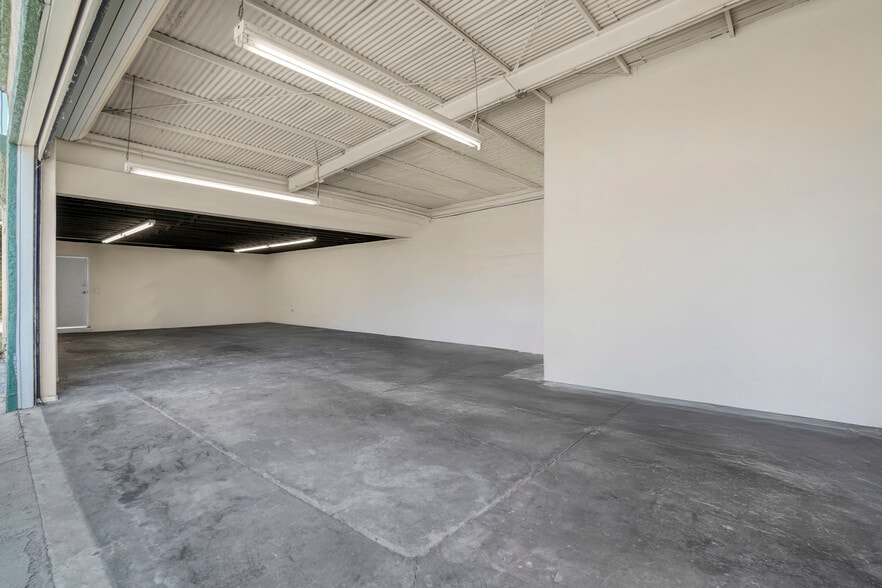 More Photos Of 4667 Rosecrans Ave, Hawthorne Light Manufacturing For Lease
