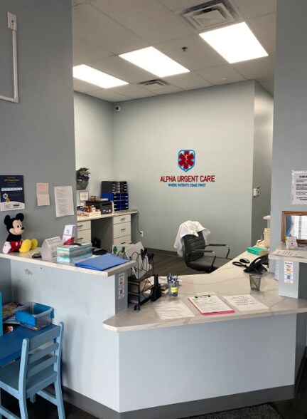 More Photos Of 4131-4197 Baldwin Rd, Auburn Hills Storefront For Lease