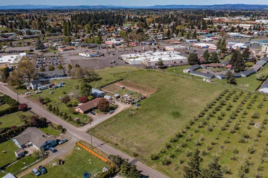 More Photos Of 1661 Lincoln Rd, Woodburn Land For Sale