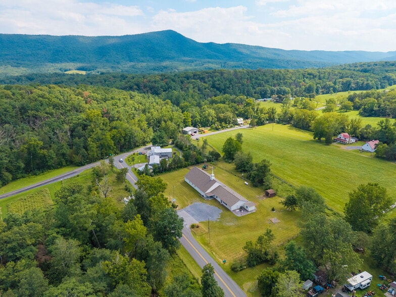 More Photos Of 5700 Edinburg Gap Rd, Fort Valley Religious Facility For Sale