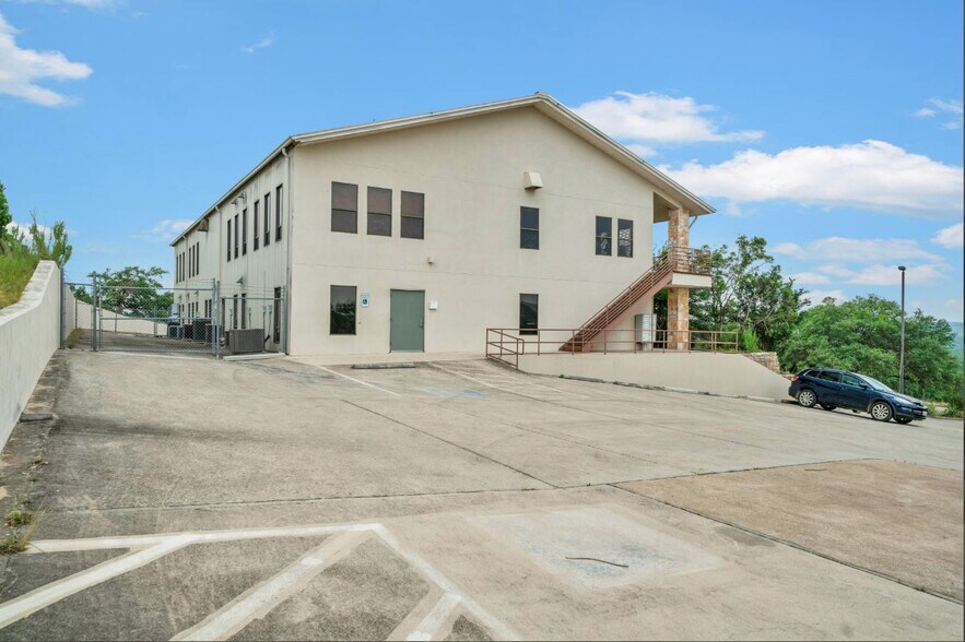 More Photos Of 180 Joe Wimberley Blvd, Wimberley Medical For Lease