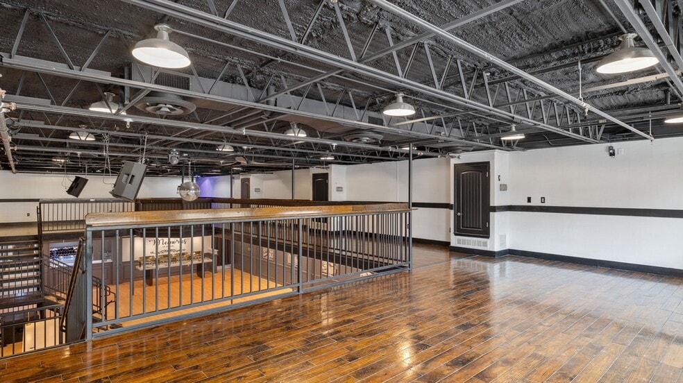 More Photos Of 12 S Main St, Temple General Retail For Lease