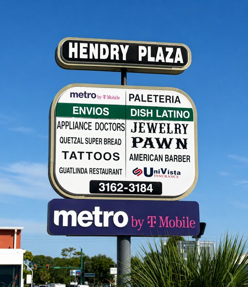 More Photos Of 3162-3184 SE Dixie Hwy, Stuart General Retail For Lease