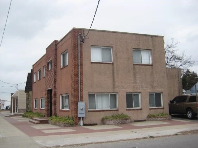 More Photos Of 837 Old Country Rd, Westbury Office For Sale