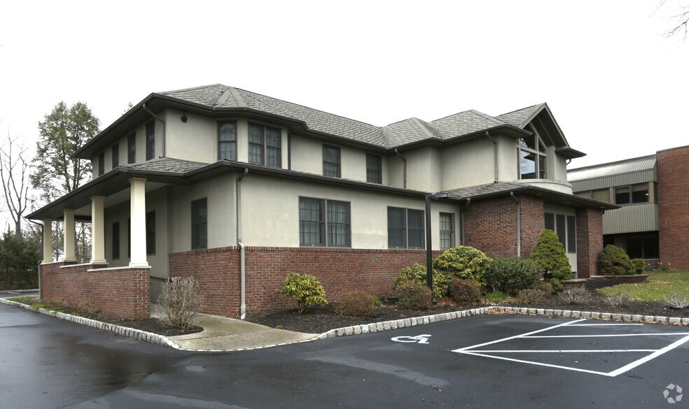 Primary Photo Of 121 Union Ave, Middlesex Office Residential For Lease