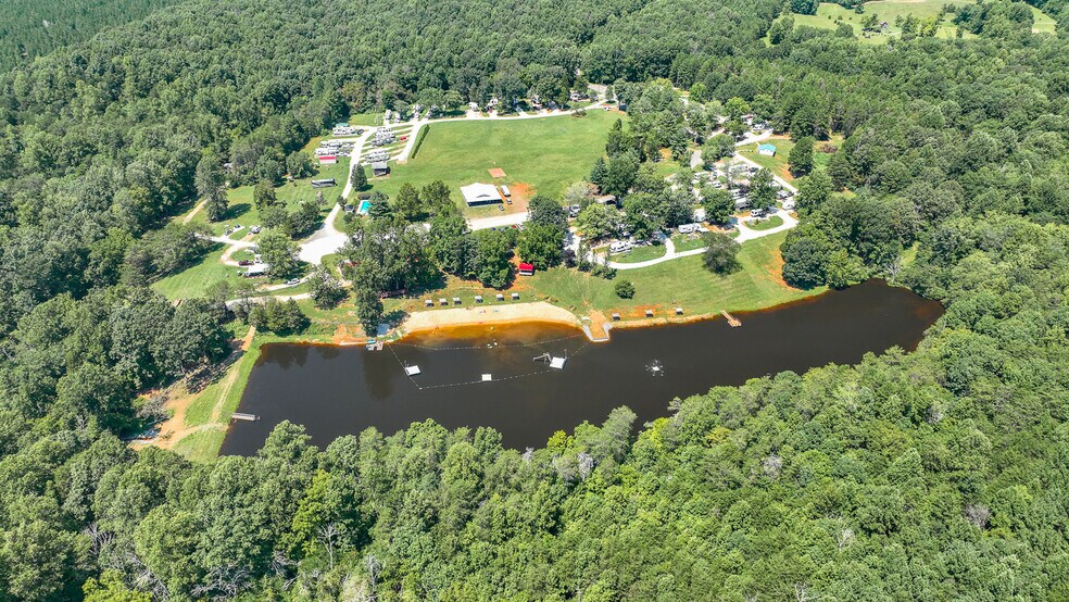 More Photos Of 1105 W Lake Rd, Spout Spring Trailer Camper Park For Sale