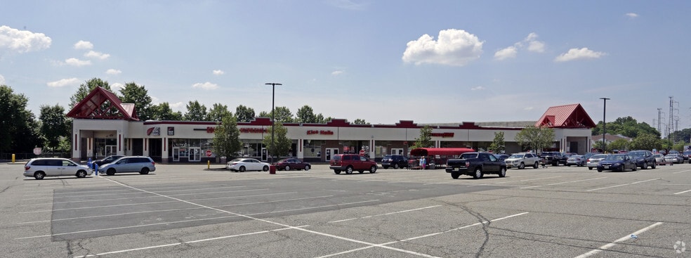 More Photos Of 1100-1130 Route 1, Edison Unknown For Lease