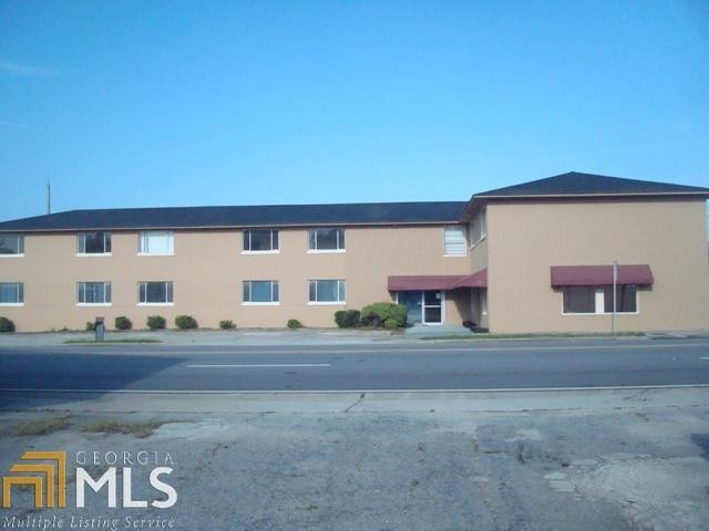 More Photos Of 7 S Duval St, Claxton Freestanding For Sale