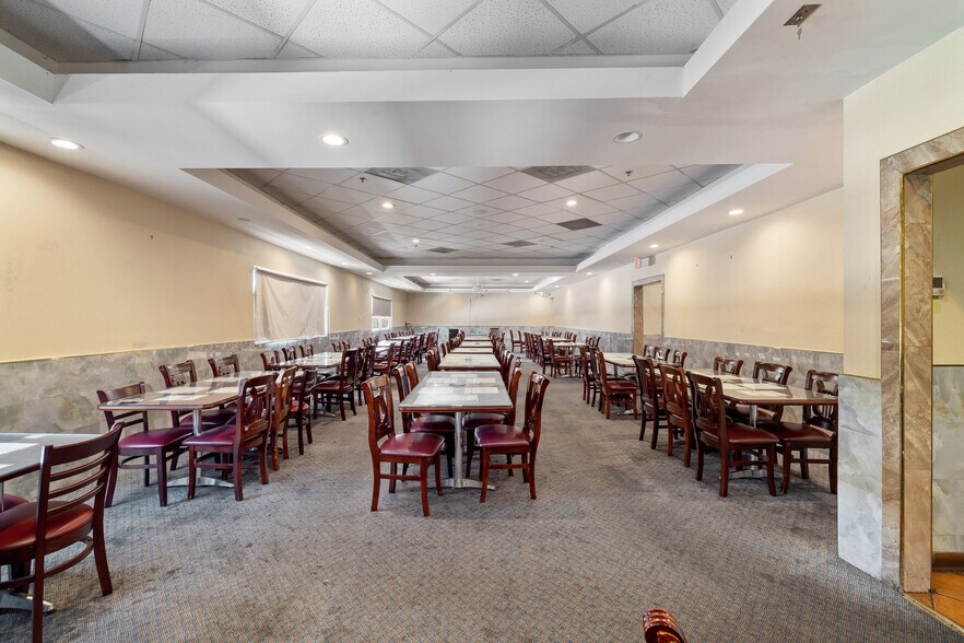 More Photos Of 10478 Valley Blvd, El Monte Restaurant For Lease