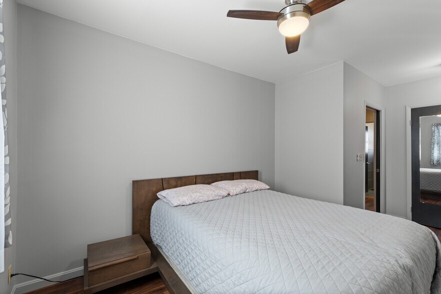 More Photos Of 900 Main St, Wellsburg Specialty For Sale