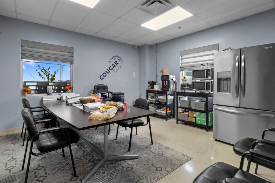 More Photos Of 3310 Hancel Cir, Mooresville Manufacturing For Sale