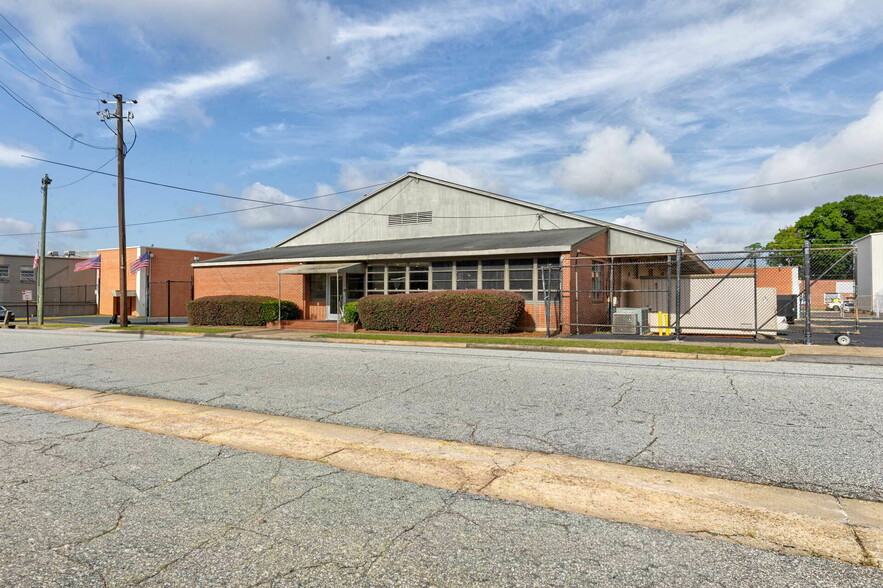 More Photos Of 1323 11th Ave, Columbus Industrial For Sale