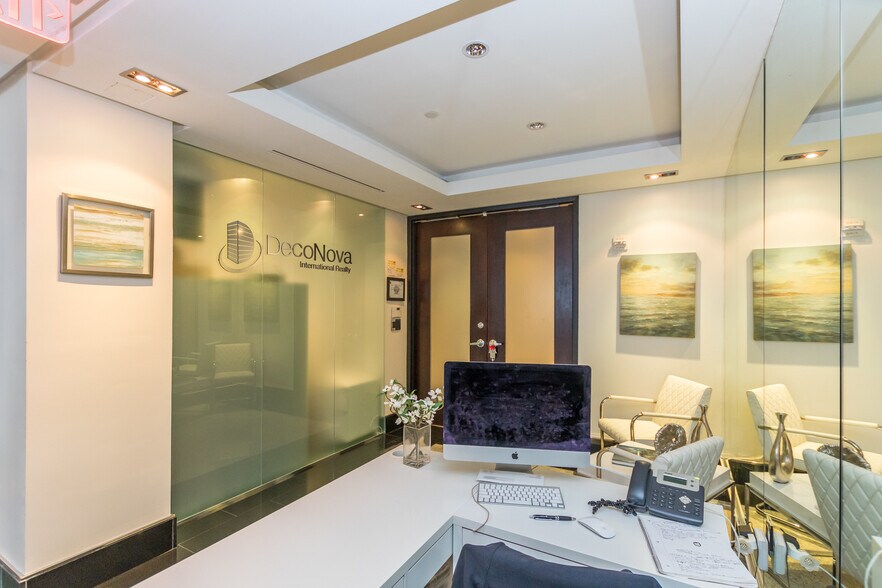 More Photos Of 1000 Brickell Ave, Miami Office For Sale