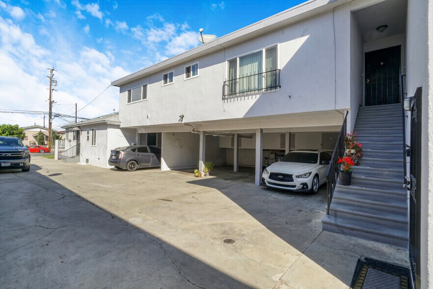 More Photos Of 14724 S Budlong Ave, Gardena Multifamily For Sale