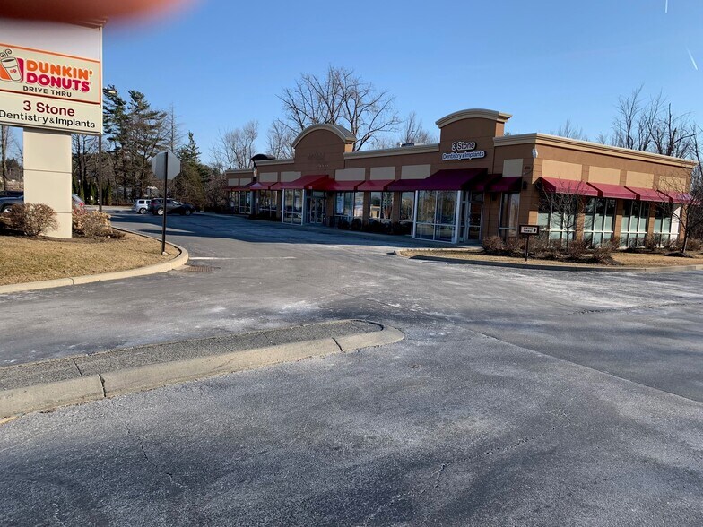 More Photos Of 650 Troy-Schenectady Rd, Latham Storefront For Lease
