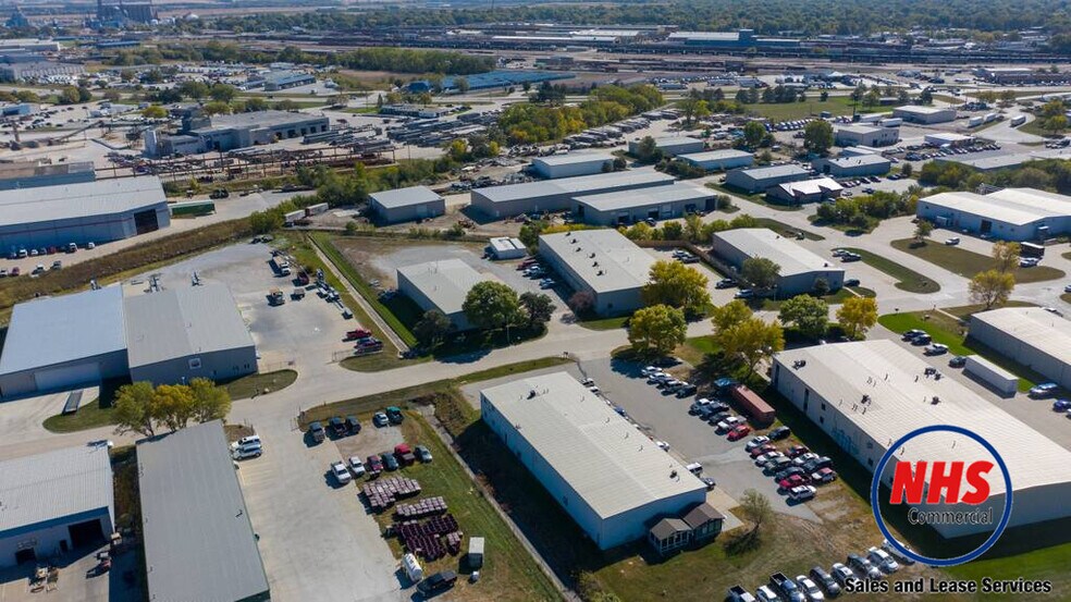 More Photos Of 5300 N 57th St, Lincoln Light Distribution For Lease