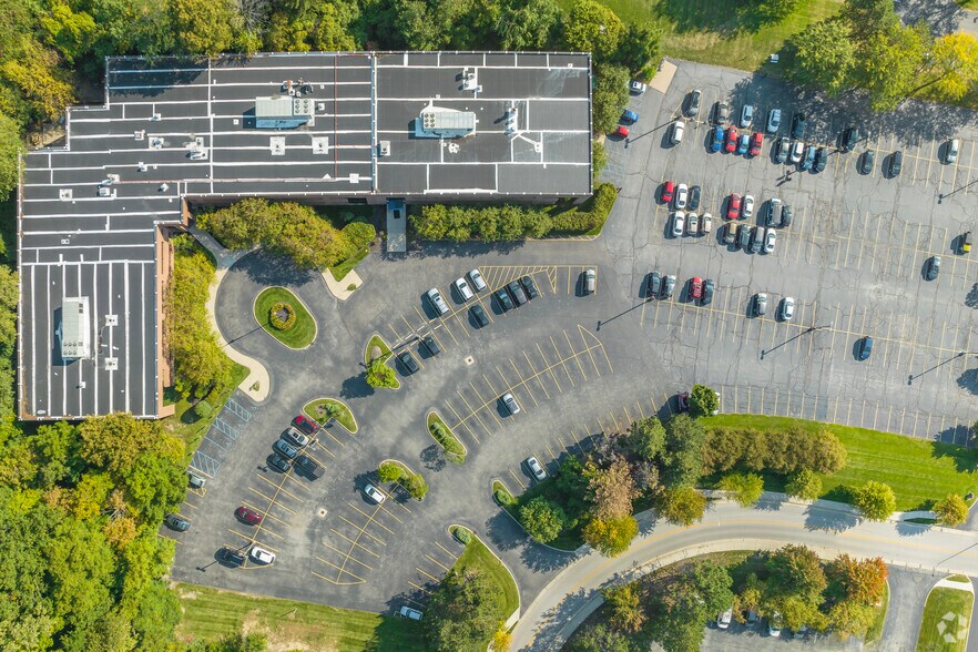 More Photos Of 1684 Woodlands Dr, Maumee Office For Lease