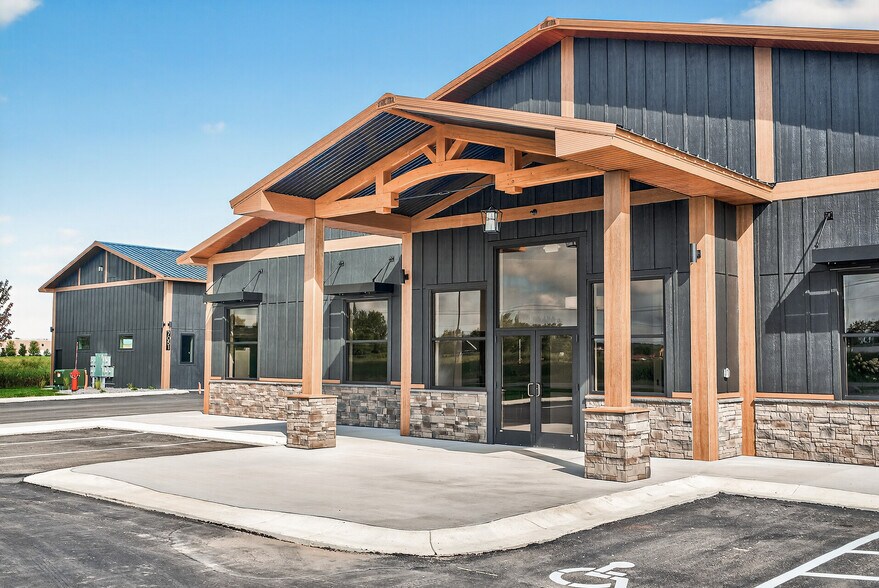 More Photos Of 7040 Kaeding Ln NE, Albertville Industrial For Sale