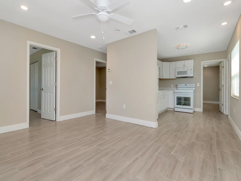 More Photos Of , Bradenton Multifamily For Sale