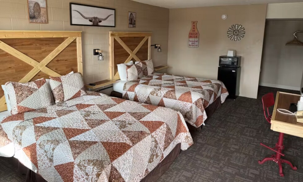 More Photos Of 3538 US 40, Oakley Hotel For Sale
