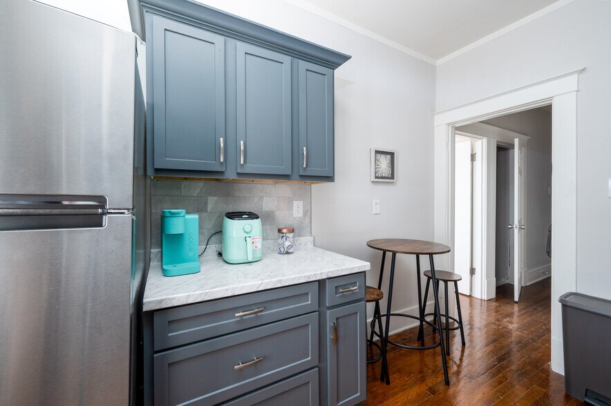 More Photos Of 60 N Willett St, Memphis Apartments For Sale