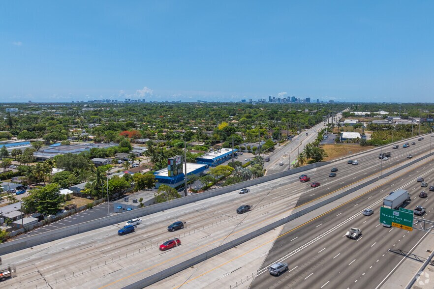 More Photos Of 4010-4038 NW 9th Ave, Oakland Park Storefront Retail Office For Sale