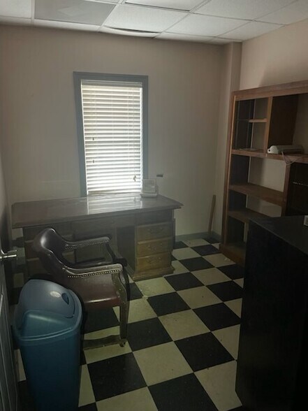 More Photos Of 6247 Joe Frank Harris Pky, Adairsville Freestanding For Sale