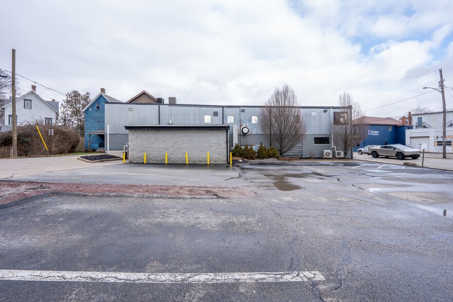 More Photos Of 618 S Main St, Greensburg Restaurant For Sale