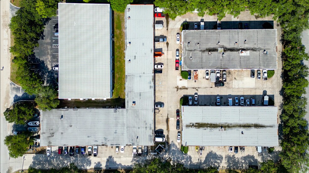 More Photos Of 2885 Electronics Dr, Melbourne Unknown For Lease