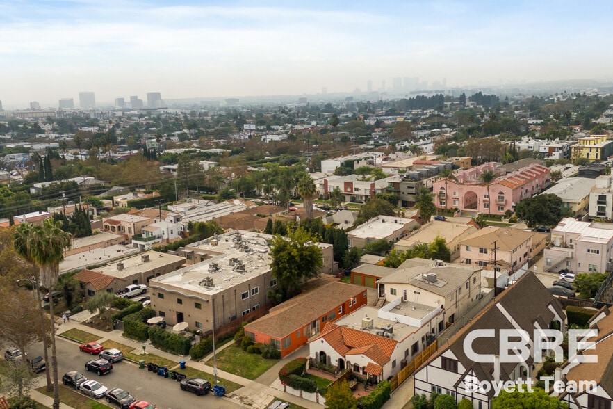 More Photos Of 833 N Poinsettia Pl, Los Angeles Apartments For Sale