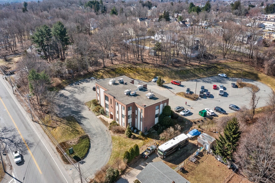 More Photos Of 320 Bolton St, Marlborough Healthcare For Lease