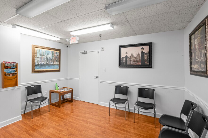 More Photos Of 5514 Alma Ln, Springfield Medical For Lease