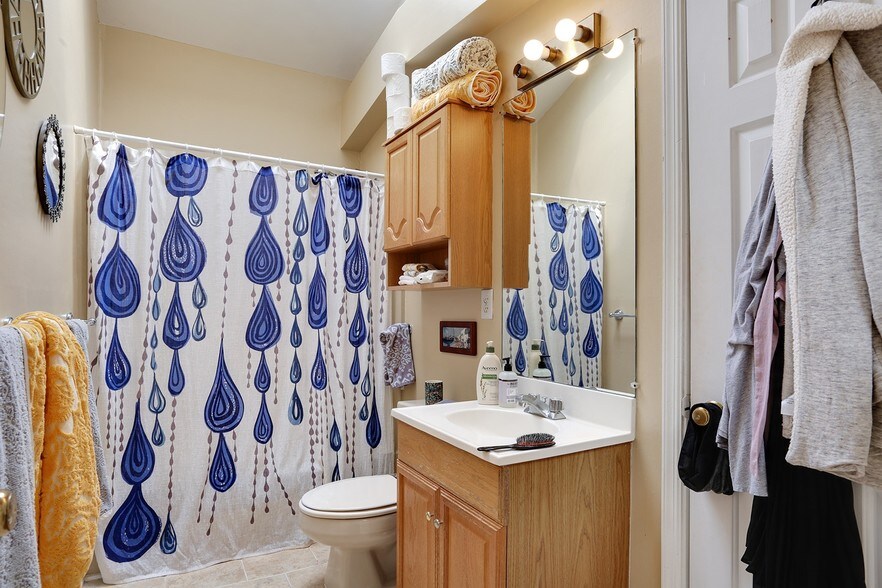 More Photos Of 323 4th St NE, Atlanta Apartments For Sale