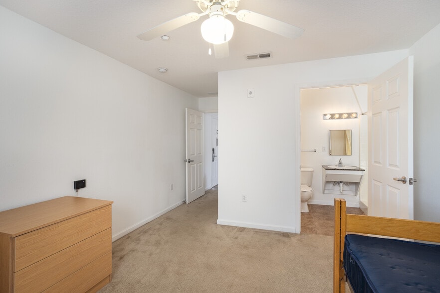 More Photos Of 1540 NE Skippers Way, Palm Bay Dormitory For Sale